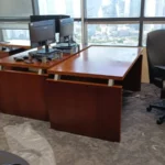 שולחנות עבודה בתוך חלל משרדי- הובלה של צוות אורגד מגידו