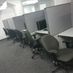 מחיצות אקוסטיות ליצירת עמדות אופן ספייס בחלל עבודה